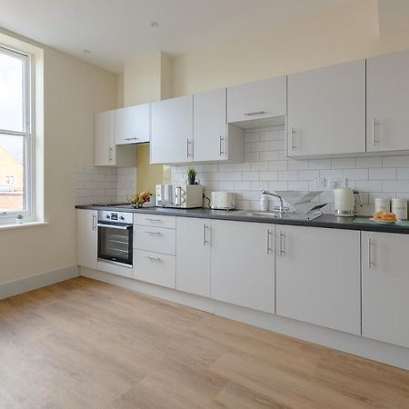 Apartment 7, Isabella House, Aparthotel, By Rentmyhouse Hereford Extérieur photo
