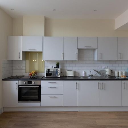 Apartment 7, Isabella House, Aparthotel, By Rentmyhouse Hereford Extérieur photo
