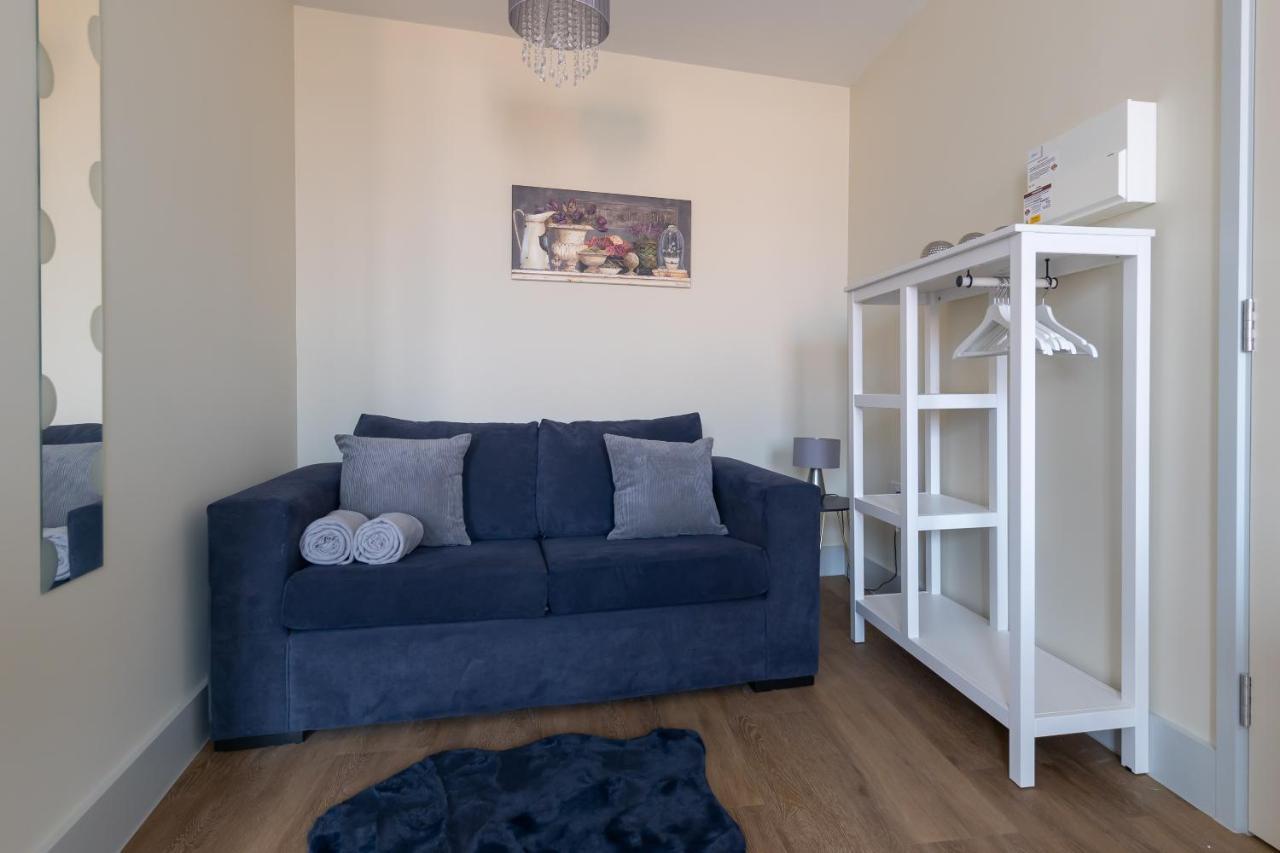 Apartment 7, Isabella House, Aparthotel, By Rentmyhouse Hereford Extérieur photo